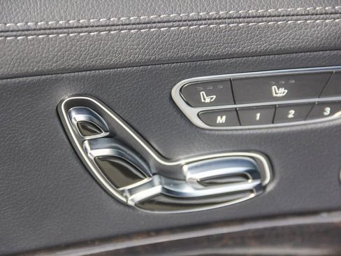 Used 2016 Mercedes-Benz S 550 Sedan image 19