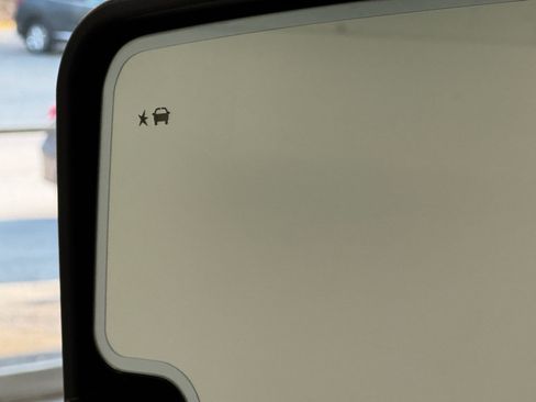 Used 2021 GMC Sierra 3500 Denali w/ Denali Ultimate Package image 13