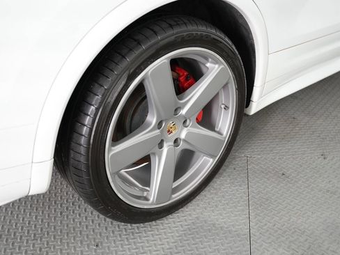 Used 2016 Porsche Cayenne GTS AWD/4WD image 64