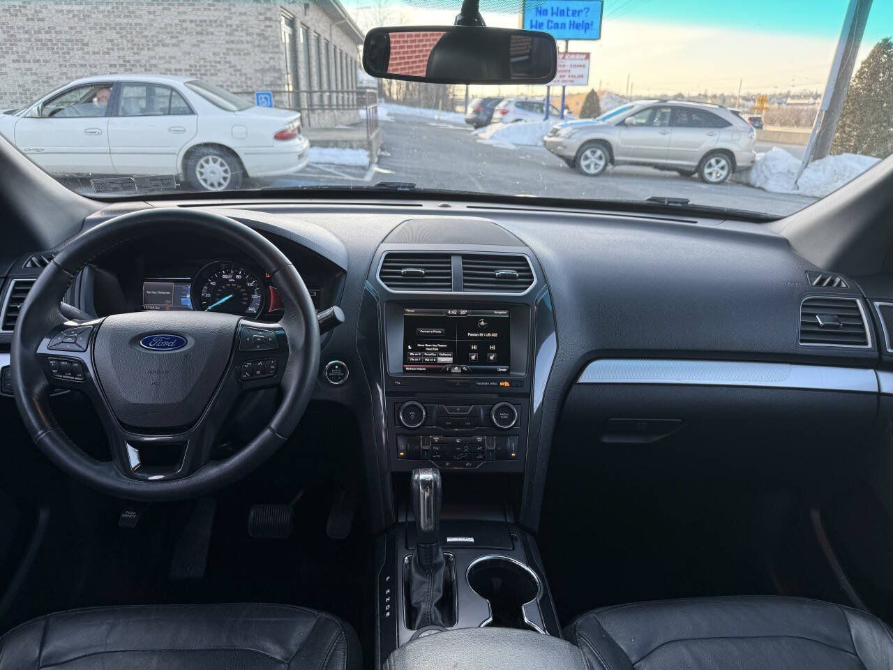 Used 2016 Ford Explorer XLT w/ Equipment Group 202A AWD/4WD image 24