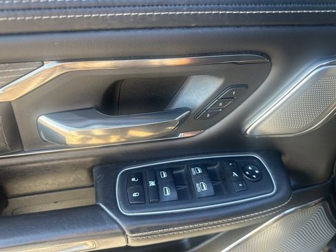 Used 2020 RAM 1500 Limited w/ Black Appearance Package image 23