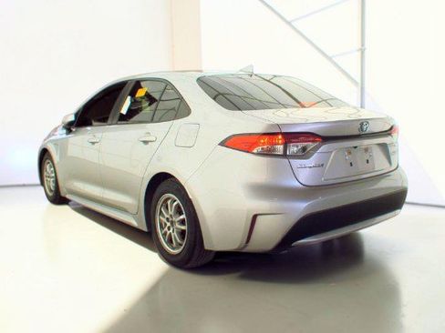 Used 2020 Toyota Corolla LE FWD image 8