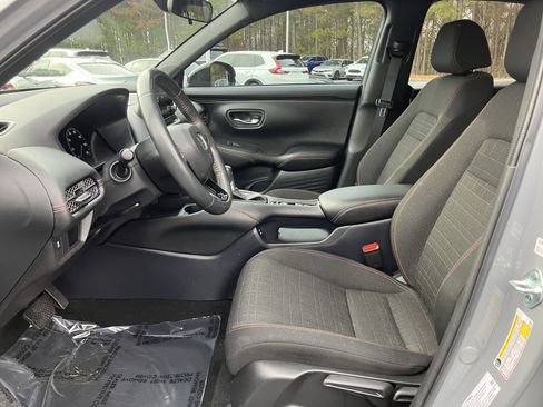 Used 2024 Honda HR-V Sport image 16