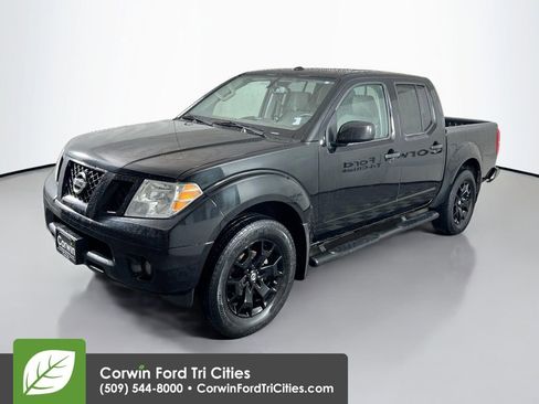 Used 2018 Nissan Frontier SV w/ Value Truck Package image 5