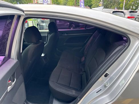 Used 2018 Hyundai Elantra Value Edition FWD image 10