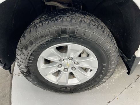 Used 2020 Chevrolet Silverado 1500 LT image 24