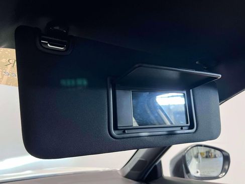 Used 2025 Honda Civic Sport image 31