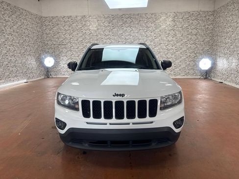 Used 2015 Jeep Compass Sport w/ Power Value Group FWD image 2