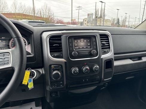 Used 2024 RAM 1500 Classic SLT AWD/4WD image 20