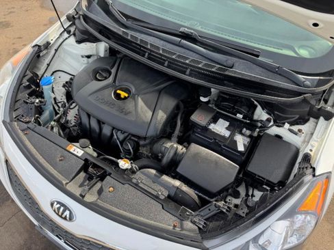 Used 2016 Kia Forte LX image 21