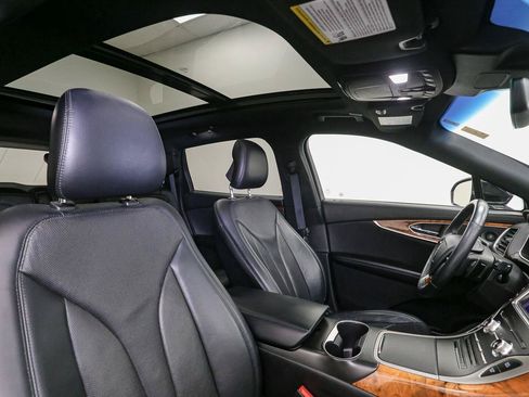 Used 2019 Lincoln Nautilus Reserve w/ Driver Assistance Package AWD/4WD image 20
