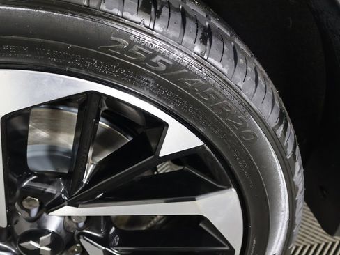 Used 2023 Mitsubishi Outlander SEL image 25