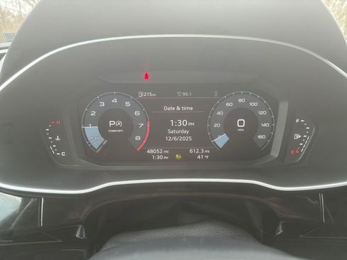 Used 2024 Audi Q3 2.0T Premium image 25