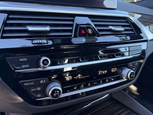 Used 2020 BMW 530e image 21