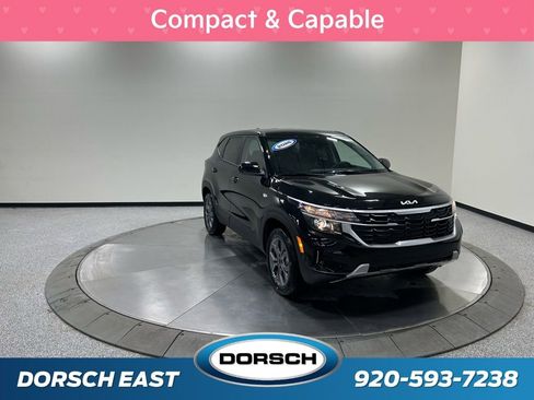 New 2026 Kia Seltos LX image 3