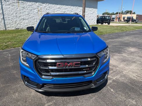 Used 2024 GMC Terrain AT4 w/ Tech Package AWD/4WD image 2