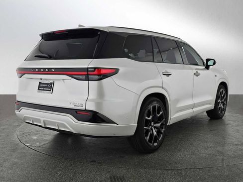 Used 2024 Lexus TX 500h AWD image 3