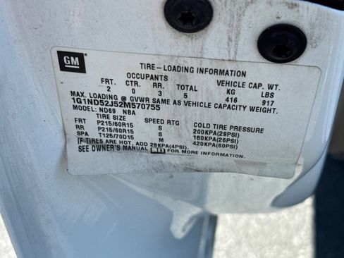 Used 2002 Chevrolet Malibu V6 w/ Preferred Equipment Group 1 FWD image 30