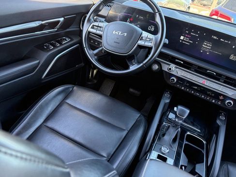 Used 2025 Kia Telluride S FWD image 15