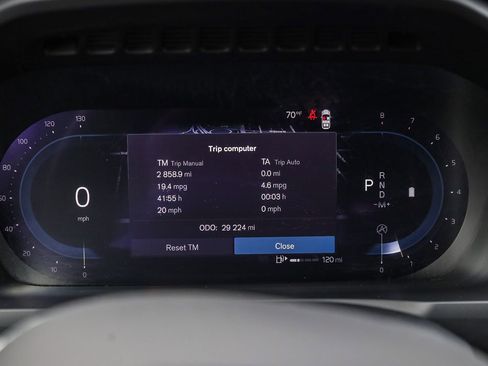 Used 2024 Volvo XC90 B6 Plus image 24