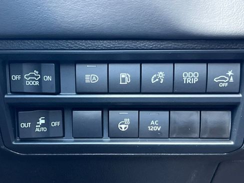 New 2026 Toyota Tundra Platinum image 30