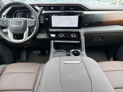 New 2026 GMC Sierra 2500 Denali w/ Denali Reserve Package AWD/4WD image 9