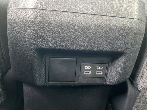 Used 2024 Toyota Tacoma TRD Sport image 21