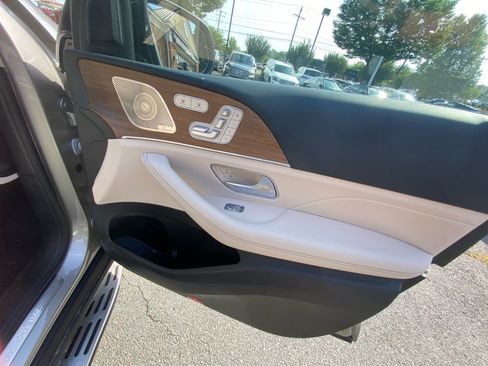 Used 2022 Mercedes-Benz GLS 450 4MATIC image 31