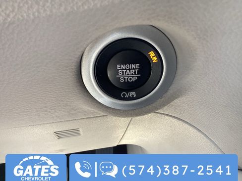 Used 2024 Chrysler Pacifica Limited FWD image 26