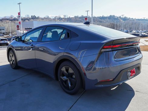 New 2026 Toyota Prius LE image 6