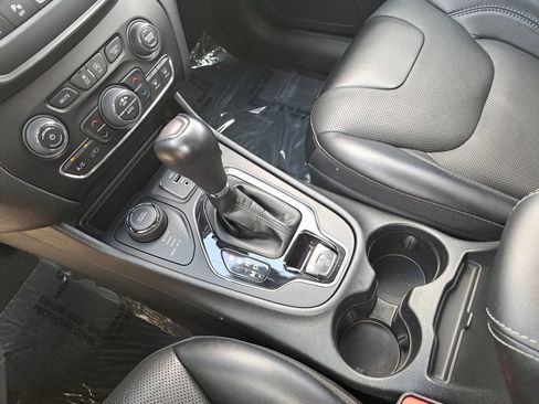 Certified 2023 Jeep Cherokee Altitude Lux AWD/4WD image 24