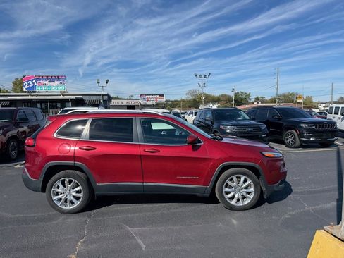 Used 2015 Jeep Cherokee Limited image 2