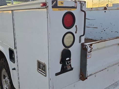 Used 2014 Ford F350 XL w/ Power Equipment Group image 30