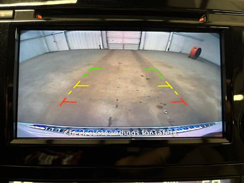 Used 2020 Nissan Rogue SV FWD image 14