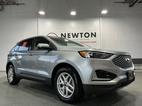 Used 2024 Ford Edge SEL image 35