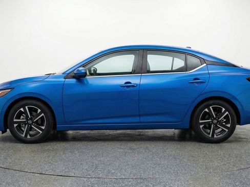 Used 2025 Nissan Sentra SV image 5