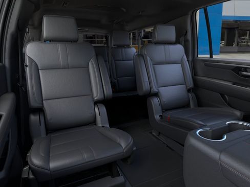 New 2026 Chevrolet Suburban RST w/ Comfort Package AWD/4WD image 17