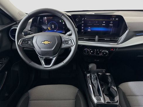New 2026 Chevrolet Trax LT w/ Driver Confidence Package image 20