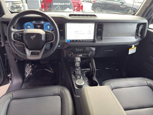 New 2025 Ford Bronco Badlands image 23