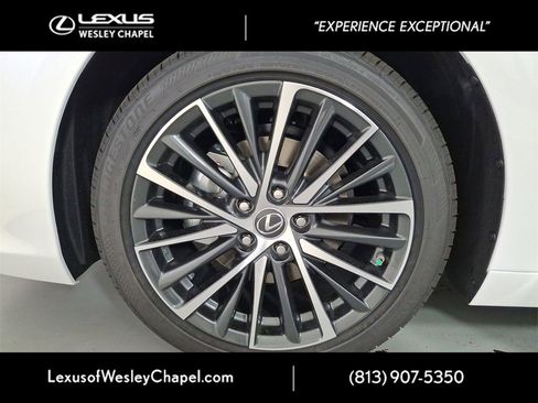 New 2025 Lexus ES 350 w/ Premium Package image 32