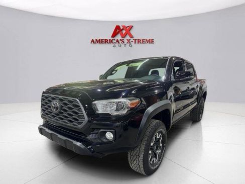 Used 2020 Toyota Tacoma TRD Off-Road w/ Technology Package AWD/4WD image 2