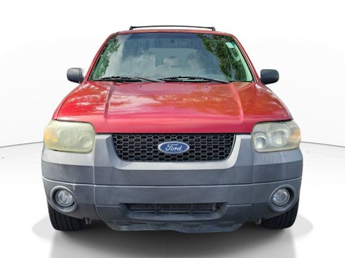 Used 2006 Ford Escape XLT image 2