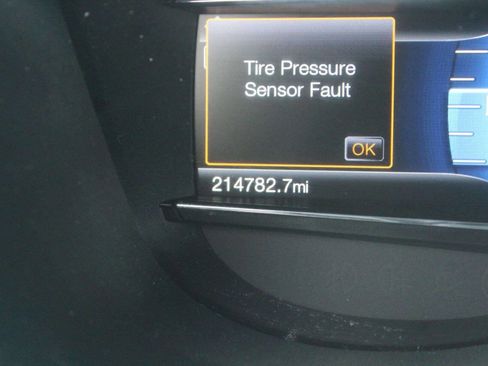 Used 2016 Ford Explorer Sport w/ Equipment Group 401A image 8