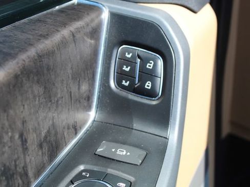 Used 2023 Ford F250 Lariat w/ Lariat Ultimate Package AWD/4WD image 40