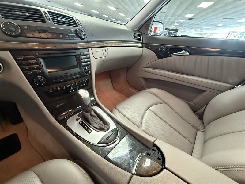 Used 2003 Mercedes-Benz E 500 Sedan w/ X2 Opt Pkg image 34
