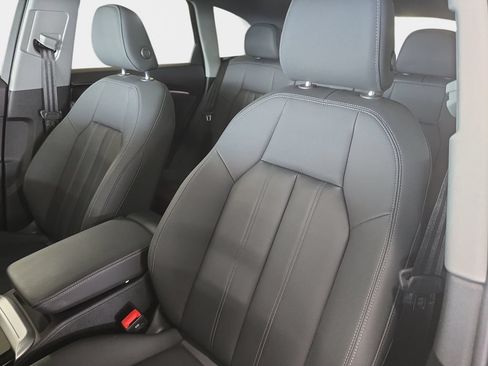 Certified 2025 Audi Q5 Premium w/ Premium Plus AWD/4WD image 17