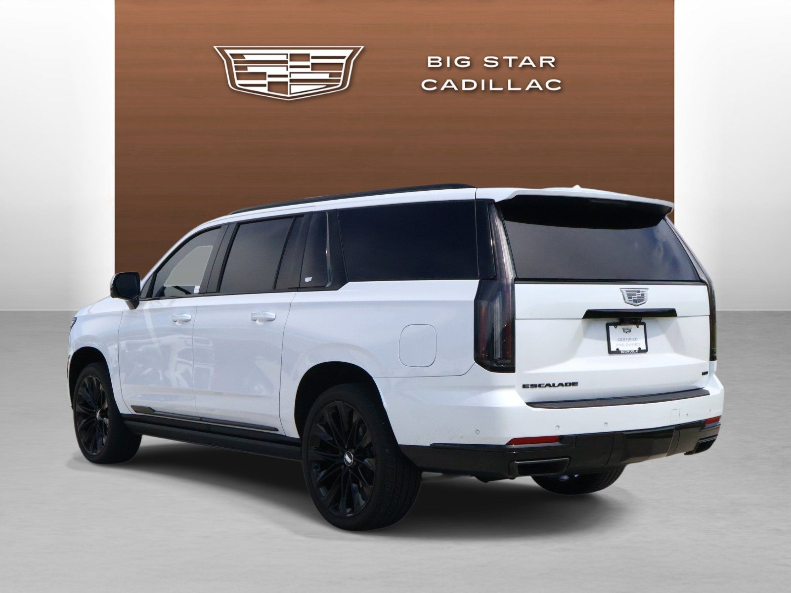 Certified 2026 Cadillac Escalade ESV Platinum Sport w/ LPO, ONYX Package AWD/4WD image 3