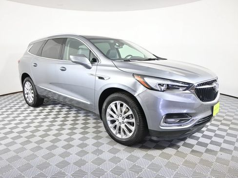 Used 2019 Buick Enclave Premium w/ Experience Buick Package AWD/4WD image 9
