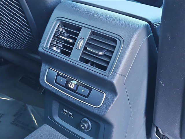 Used 2023 Audi Q5 2.0T Premium w/ Convenience Package AWD/4WD image 23
