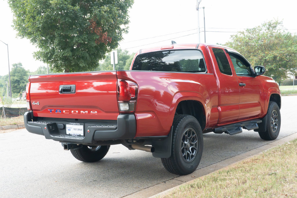 Used 2023 Toyota Tacoma SR AWD/4WD image 7